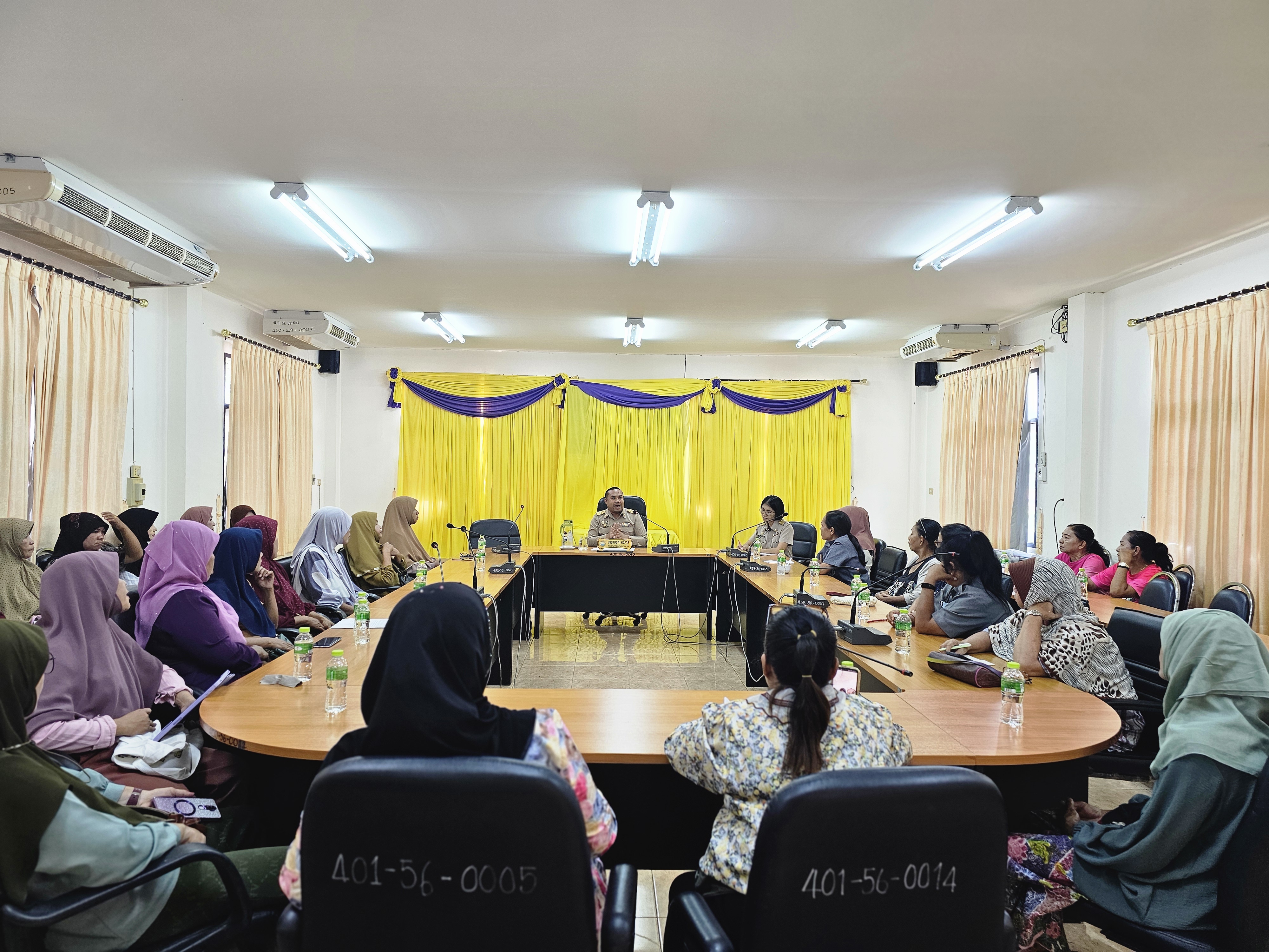 ประชุมกลุ่มสตรีเพื่อปรึกษา หารือเกี่ยวกับการจัดกิจกรรมกลุ่มสตรีตำบลเขาทอง
