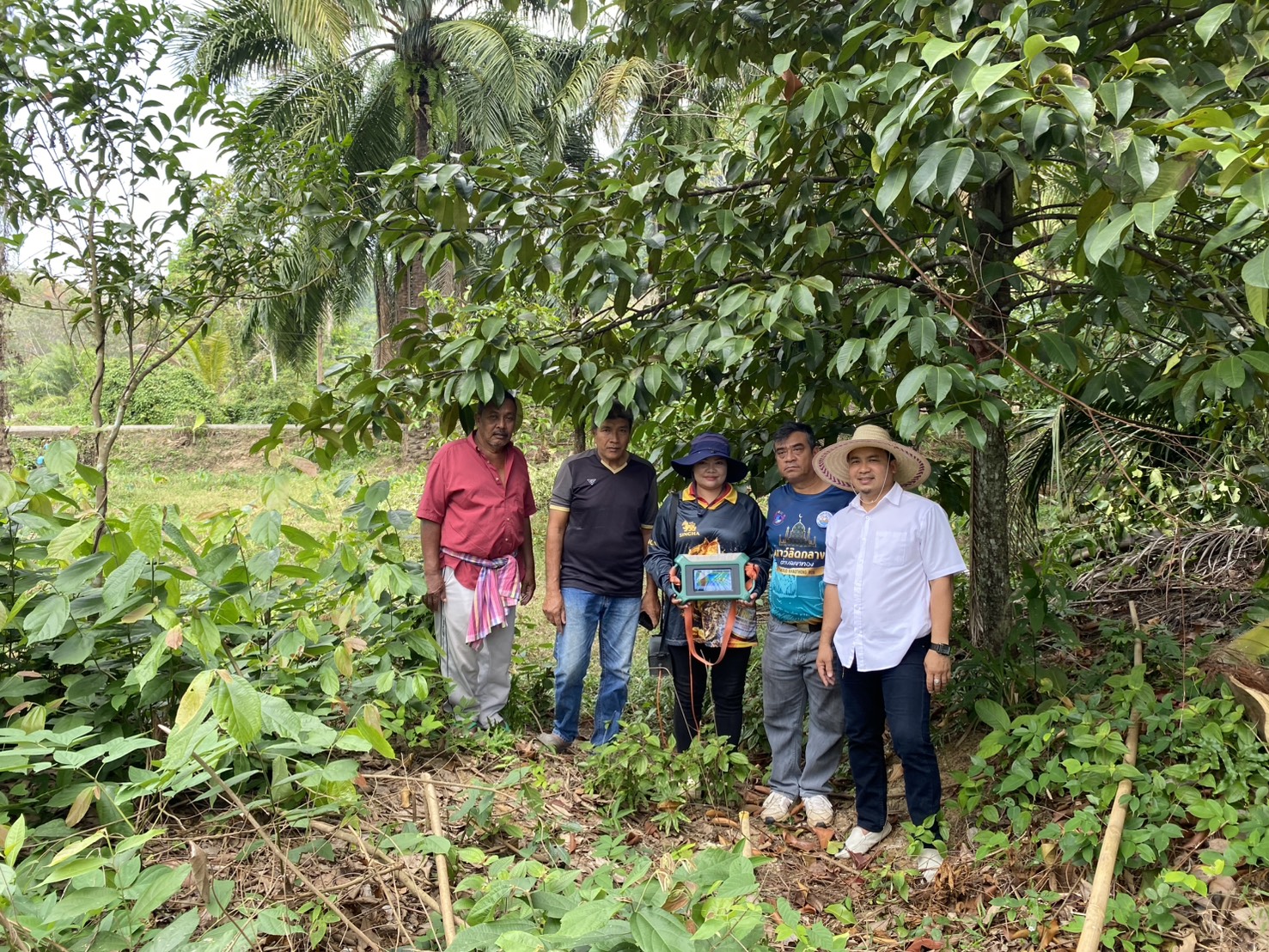 อบต.เขาทอง ลงพื้นที่สำรวจแหล่งน้ำเจาะบาดาล
บ้านคลองกรวด หมู่ที่  6  บ้านท่าทองหลาง