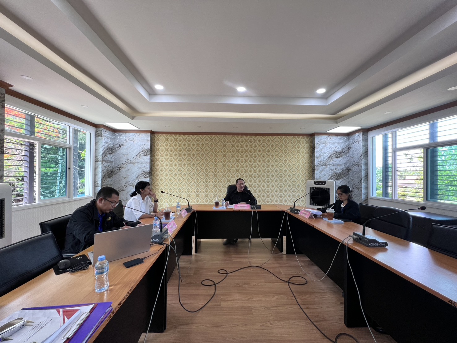 ประชุมคณะกรรมการการเลือกตั้งประจำองค์การบริหารส่วนตำบลเขาทอง สำหรับการนับคะแนนเลือกตั้งใหม่